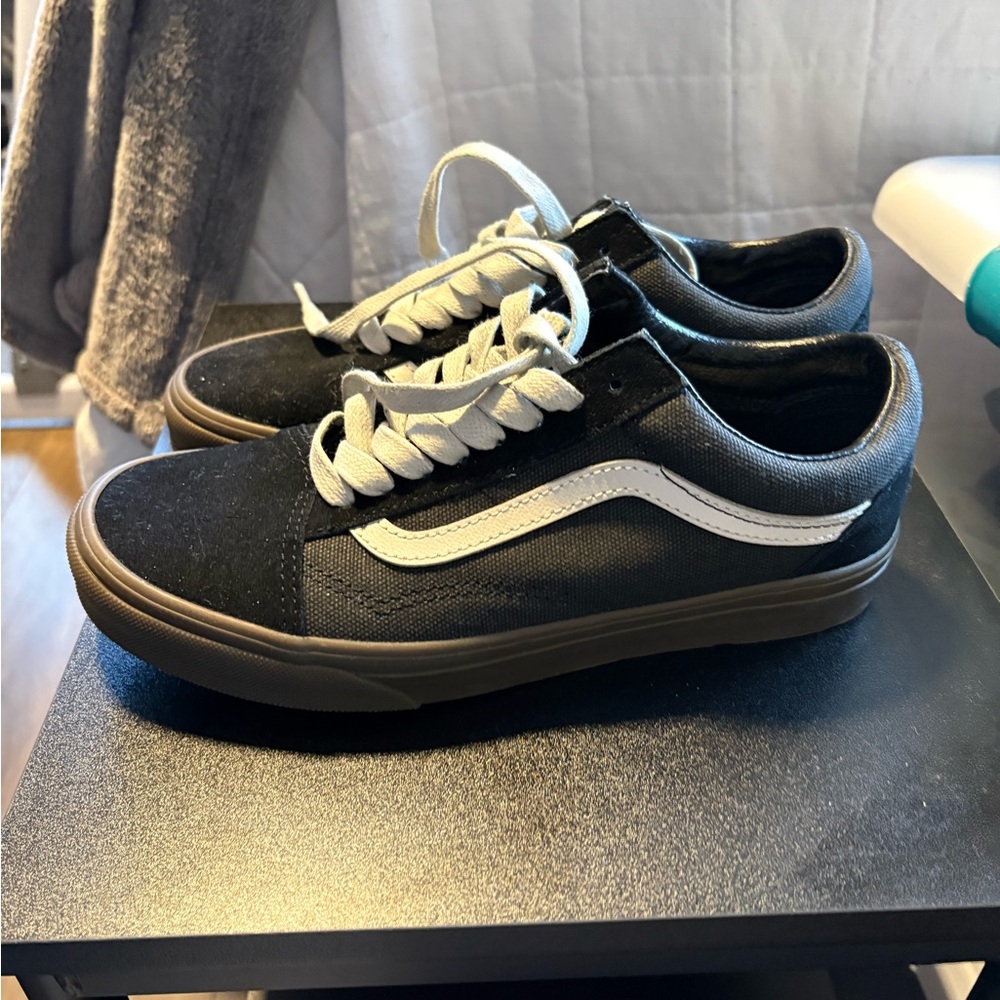 Vans Black and White Canvas Sneakers 8 - Picture 2 of 6